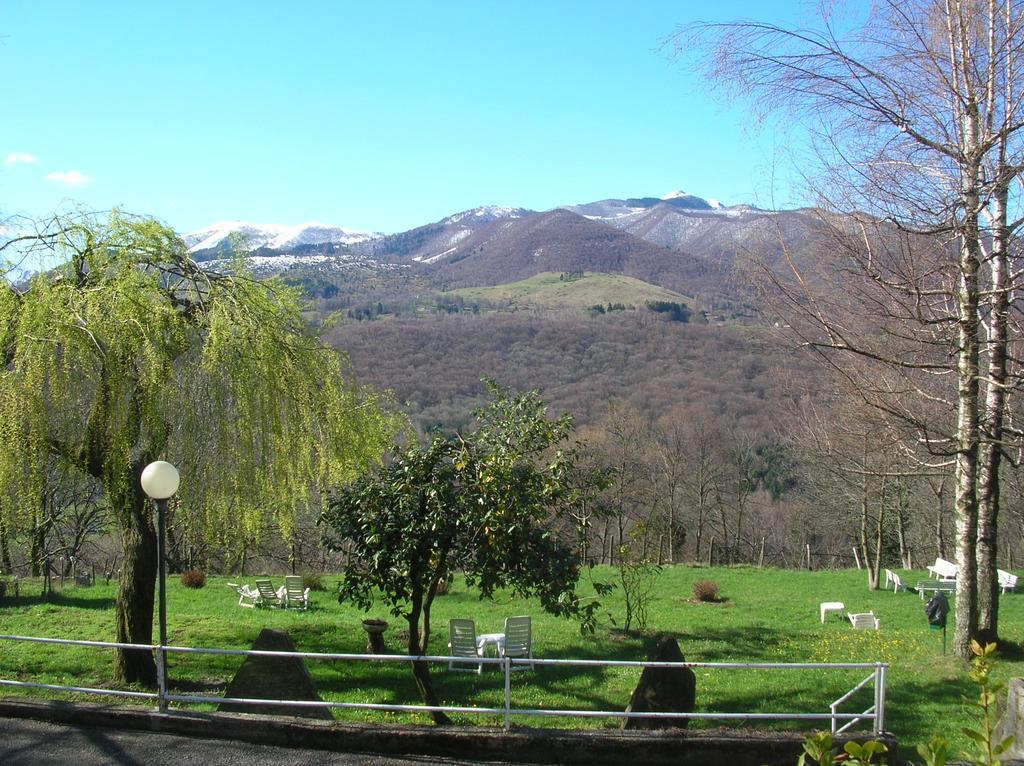 Hotel Rondanino Lanzo dʼIntelvi Esterno foto